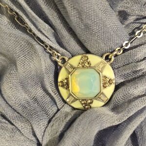 Unique Lia Sophia aqua/peach shimmer center stone&sparkle sun pendant adjustable